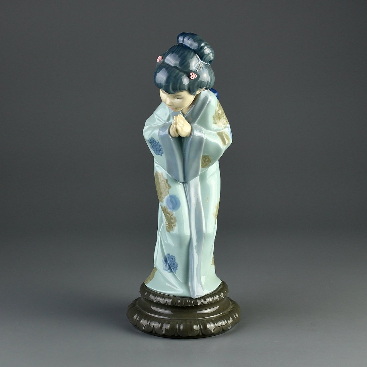 Винтажная статуэтка Lladro 4989 "Japanese Sayonara" Японское прощ...