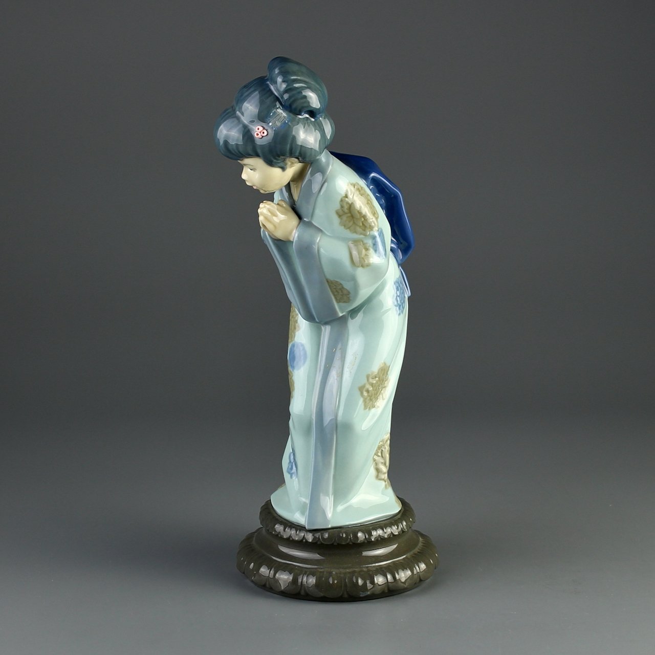 Винтажная статуэтка Lladro 4989 "Japanese Sayonara" Японское прощ...