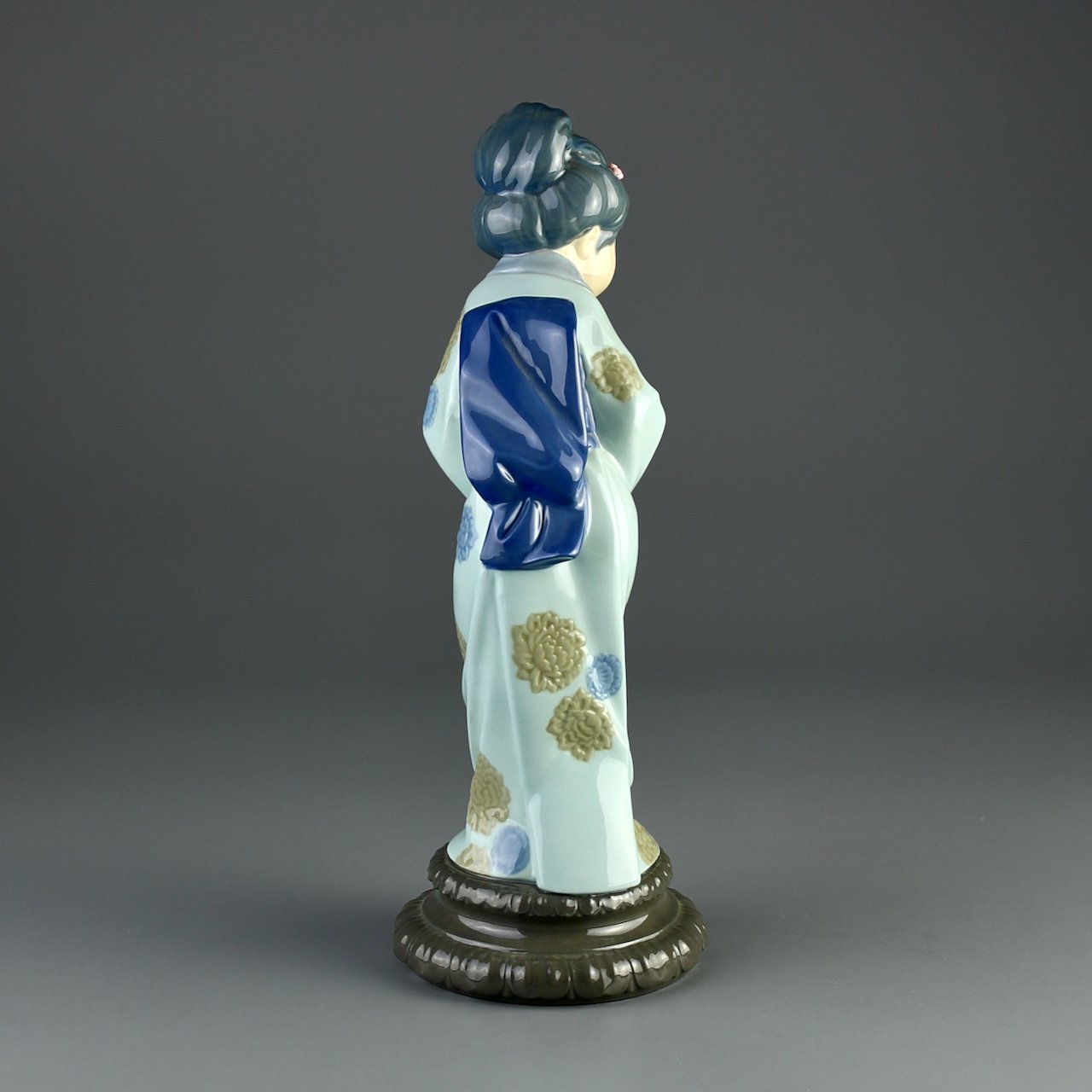 Винтажная статуэтка Lladro 4989 "Japanese Sayonara" Японское прощ...