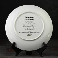 Тарелка винтажная декоративная настенная Фарфор Лошади Danbury Mint Noble and Free Entering the Light