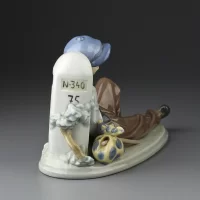 Винтажная фарфоровая статуэтка Испания Lladro 5399 Time to Rest Мальчик с котомкой