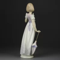 Винтажная фарфоровая статуэтка Испания Lladro 7611 Summer Stroll Девочка с зонтиком, птицей и кошкой