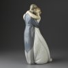 Винтажная фарфоровая статуэтка Испания Lladro NAO 1613 Kiss Forever Поцелуй навсегда Жених и невеста Свадьба
