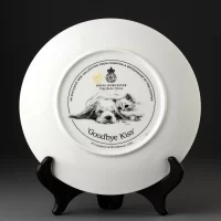 Тарелка винтажная декоративная настенная Фарфор Англия Щенок и котёнок Royal Worcester Just Good Friends Goodbye Kiss