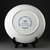 Тарелка винтажная декоративная настенная Фарфор Сад в мае Franklin Porcelain Garden Year Collection May David Hurrell