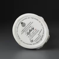 Винтажная фарфоровая статуэтка Англия Royal Worcester Lullaby Колыбельная Девочка с куклами