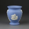 Винтажная ваза Wedgwood из голубого бисквитного фарфора 10 см