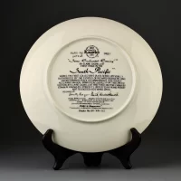 Тарелка винтажная декоративная настенная Фарфор Knowles South Pacific Some Enchanted Evening