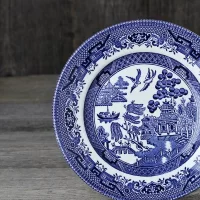 Винтажная английская тарелка Голубая ива Шинуазри Churchill Blue Willow