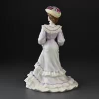 Винтажная фарфоровая статуэтка Дама Девушка Луиза в аскоте Англия Coalport Golden Age Louisa at Ascot