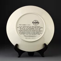 Тарелка винтажная декоративная настенная Фарфор Девочка с собакой Knowles Annie Collector's Plate Annie and Sandy