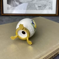 Винтажное фарфоровое яйцо Утка с утёнком под зонтом Goebel 2002 год