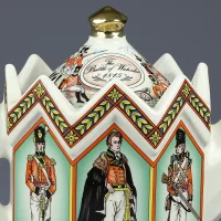 Коллекционный винтажный чайник Битва при Ватерлоо Sadler 4441 Duke of Wellington & Soldiers of the Battle of Waterloo