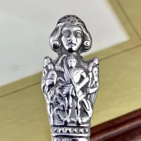 Антикварная английская ложка в аутентичном футляре William Comyns & Sons 1884 год