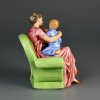 Винтажная фарфоровая статуэтка Англия Royal Doulton 3457 When I Was Young Мальчик с мамой на кресле