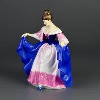 Винтажная фарфоровая статуэтка Англия Royal Doulton 4720 Sara Сара