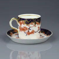 Антикварная английская кофейная пара с цветочным декором Imari Royal Crown Derby 2649 Melton 1898 год