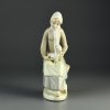Винтажная фарфоровая статуэтка Испания Casades Девушка с гусем
