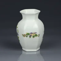 Винтажная миниатюрная вазочка с цветочным орнаментом Aynsley Cottage Garden