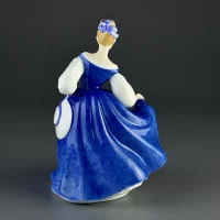 Винтажная фарфоровая статуэтка Англия Royal Doulton 3340 Kay Девушка Кей