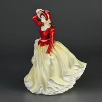 Винтажная фарфоровая статуэтка Англия Royal Doulton 4003 Alice Девушка Алиса