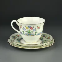 Винтажное английское чайное трио Royal Worcester Mayfield