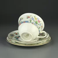 Винтажное английское чайное трио Royal Worcester Mayfield
