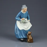 Винтажная фарфоровая статуэтка Бабушка с кувшином Кошка Англия Royal Doulton HN2249 Favourite