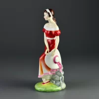 Винтажная фарфоровая статуэтка Англия Royal Doulton 3168 Jemma Девушка Джемма