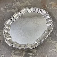 Винтажный поднос на ножках с серебряным покрытием Leonard Silver Manufacturing Company