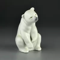 Винтажная фарфоровая статуэтка Испания Белый медведь Lladro 1208 Resting Polar Bear
