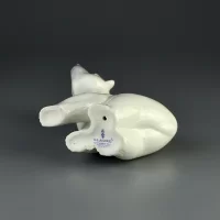 Винтажная фарфоровая статуэтка Испания Белый медведь Lladro 1207 Attentive Polar Bear