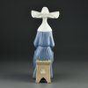 Винтажная фарфоровая статуэтка Испания Монахиня за вышивкой Lladro 5501 Time to Sew