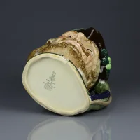 Винтажный английский кувшин Робин Гуд Royal Doulton D6527 Robin Hood Toby Character Jug