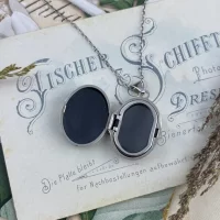 Винтажный английский медальон локет