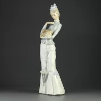 Винтажная фарфоровая статуэтка Испания Lladro 4893 Walk With Dog Девушка с зонтиком и собачкой