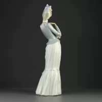 Винтажная фарфоровая статуэтка Испания Lladro 4893 Walk With Dog Девушка с зонтиком и собачкой
