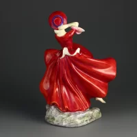 Винтажная фарфоровая статуэтка Девушка в красном платье Англия Royal Doulton 3253 Cheryl