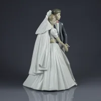 Винтажная фарфоровая статуэтка Свадьба Жених и невеста Lladro NAO 1247 Unforgettable Dance