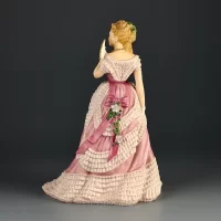Винтажная фарфоровая статуэтка Дама с веером Англия Веджвуд Wedgwood Enchanted Evening