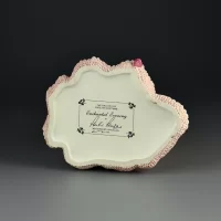 Винтажная фарфоровая статуэтка Дама с веером Англия Веджвуд Wedgwood Enchanted Evening