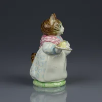 Винтажная английская статуэтка Кошка с кувшином и маслёнкой Beatrix Potter Beswick Mrs Ribby