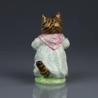 Винтажная английская статуэтка Кошка с кувшином и маслёнкой Beatrix Potter Beswick Mrs Ribby