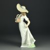 Винтажная фарфоровая статуэтка Испания Девушка в шляпке с корзинкой цветов Lladro NAO 1195 Spring Flowers