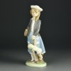 Винтажная фарфоровая статуэтка Девочка с куклой и портфелем Испания Lladro 5218 Autumn