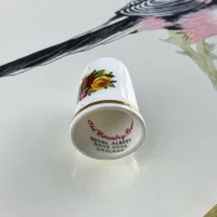 Винтажный напёрсток Фарфор Англия Роза Royal Albert