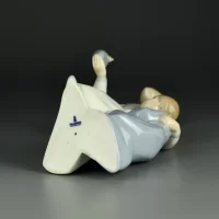 Винтажная фарфоровая статуэтка Испания Мальчик и девочка со свечой Lladro 4874 Boy in Night-Shirt