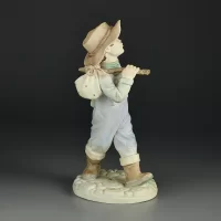 Винтажная фарфоровая статуэтка Мальчик с узелком Четверг Coalport Thursday’s Child Children of the Week Collection