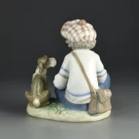 Винтажная фарфоровая статуэтка Испания Мальчик с цветком и собакой Lladro 5450 I Hope She Does