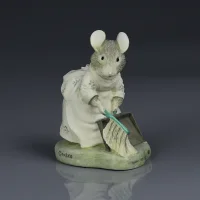 Винтажная фигурка Беатрис Поттер Мышь с веником Hunca Munca Sweeping Border Fine Arts Шотландия